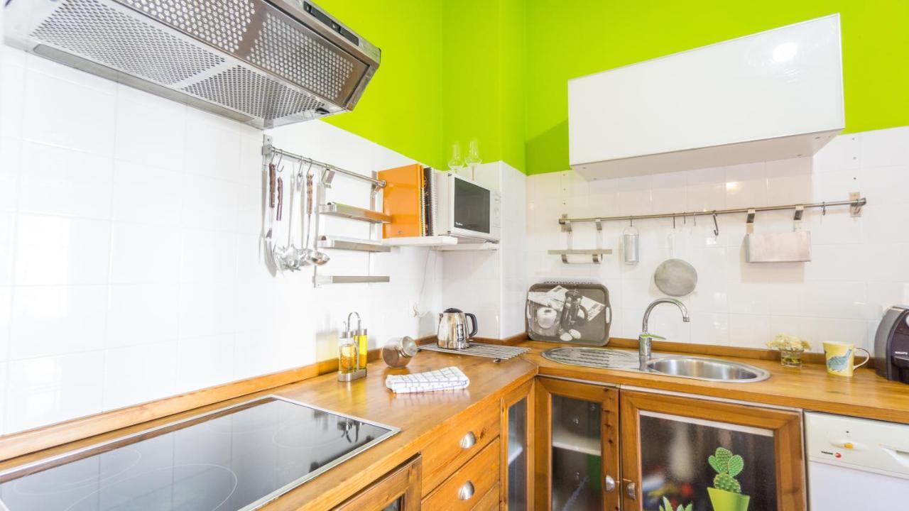 Acogedor Apartamento En Pleno Centro De Sevilla Kültér fotó