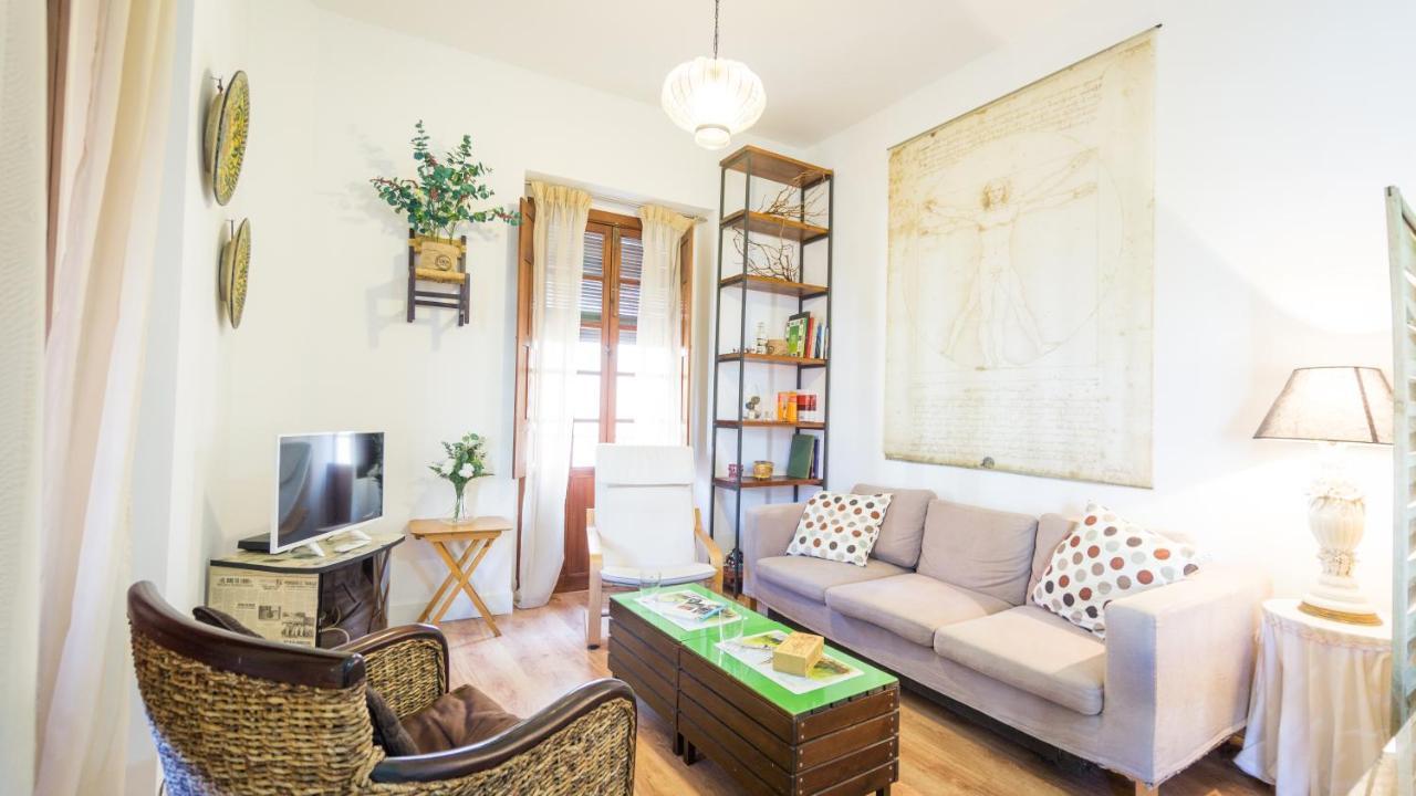Acogedor Apartamento En Pleno Centro De Sevilla Kültér fotó